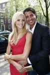 Amsterdam 15 april 2009
Yfke Sturm presentatie boek bij George.  Yfke met haar man Imad
Peter Smulders bv