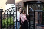 Volendam 19 mei 2009
Vandaag werd bekend gemaakt dat Yolanthe Cabau v Kasbergen en Jan smit na 2 en een half jaar hun relatie hebben verbroken. Voor hun huis stond veel pers en fans.
Peter Smulders bv