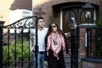 Volendam 19 mei 2009
Vandaag werd bekend gemaakt dat Yolanthe Cabau v Kasbergen en Jan smit na 2 en een half jaar hun relatie hebben verbroken. Voor hun huis stond veel pers en fans.
Peter Smulders bv