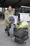 Schiphol 5 november 2006
hans Breukhoven arriveert op schiphol na reis naar de Mount Everest. Connie Constanza Yordi (met zijn vrouw) Marvin Shanna en  Edwin(met vriendin) zijn 
daar.