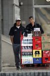 Rotterdam 17 augustus 2007
Yordi Breukhoven werkt bij drankgroothandel.
Hij bezorgt met zijn collega de drank bij horeca bedrijven