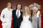 Kaatsheuvel 24 november 2007
Premiere Assepoester in de efteling. Zangeres Do v Hulst speelt de hoofdrol.Koen Crucke Andre Rieu en Loeki Knol