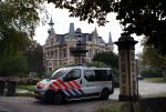 Nigtevecht 8 oktober 2007
Bij het landgoed Zwaanwijck waar Wendy v Dijk Jort Kelder en Georgina Verbaan wonen is een lijk gevonden. Politie doet onderzoek.