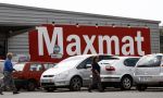 Senhora da Roca 3 mei 2008
De dochter van de nederlander Rolf v Lunzen is ook bijna ontvoerd in Portugal. Ze vertrok te voet vanaf de supermarkt richting haar huis toen een man haar klem probeerde te rijden en mee te nemen. Gelukkig mislukte dat doordat zij zich los trok en zijn  deur dicht gooide.
Peter Smulders bv