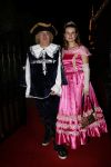 Amsterdam 21 december 2008
House warm party van Jan Smit en Yolanthe Cabau v Kasbergen. Iedereen is verkleed in kleding uit sprookjes. Frank Timmer en Annette Barlo
Peter Smulders bv