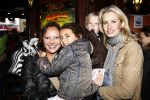 Amsterdam 9 november 2008
Premiere Madagascar in Tuschinski. Anouk Smulders met Max en Astrid v d Worm met dochter Jessy
Peter Smulders bv