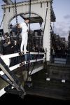 Amsterdam 10 december 2008
Beau v Erven Dorens springt in de Amstel van de mager brug ivm het uitkomen van zijn nieuwe boek. De Politie haalt hem uit het water.
Peter Smulders bv