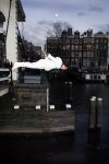 Amsterdam 10 december 2008
Beau v Erven Dorens springt in de Amstel van de mager brug ivm het uitkomen van zijn nieuwe boek. De Politie haalt hem uit het water.
Peter Smulders bv
