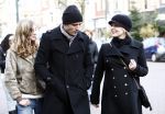 Amsterdam 24 december 2008
Een hoogzwangere Chantal janzen op straat met haar vriend Marco en zijn dochter
Peter Smulders bv
