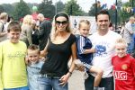 Amsterdam 7 juni 2008
Marc Overmars en zijn vrouw Chantal v Woensel met hun kinderen en zoons van broer bij dag voor ADHD op de toekomst bij ajax.