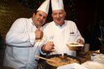 18 December 2008 Kerst/Nieuwjaarsborrel Princess
Chefkok Ramzi met Cas Spijkers
Foto Peter Smulders BV Eindhoven