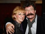Eemnes 20 oktober 2008
Premiere i love Dries met in de hoofdrollen Dries Roelvink en Rene en Rikkie de Wit. De premiere was bij motel de witte bergen.Chiel Montagne met vrouw
Peter Smulders bv