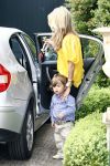 Uitgeest 3 juni 2008
Sylvie v d Vaart en zoon Damian komen thuis nadat papa Rafael vertrokken is met het Nederlands elftal naar Zwitserland voor het EK.