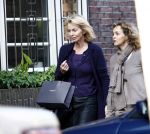 Amsterdam 8 november 2008
Johan Cruijff aan het winekelen met zijn vrouw Danny en dochter Chantal. Daarna gaan ze naar huis.
Peter Smulders bv