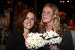 Amsterdam 16 oktober 2008
Veiling van foto's door diversen Bn ers gemaakt die geveild worden voor micro krediet in hotel arena. Sophie Hillbrand met Daphne Bunskoek
Peter Smulders bv
