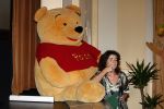 Amsterdam 25 november 2008
Prinses Laurentien ontvangt uit handen van Willem Nijholt het eerste exemplaar van het boek van Winnie de Pooh in artis.
Dieuwertje Blok presenteert het programma.
Peter Smulders bv