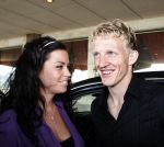 Noordwijk 3 juni 2008
Het Nederlands elftal vertrekt vanaf hotel huis ter Duin naar Schiphol voor het EK voetbal in Zwitserland en Oostenrijk. 
Dirk Kuyt met zijn vrouw