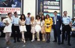 9 Mei 1987 Schiphol Oost Antwerpen Luchthaven, optreden in Antwerpen (Stage ) en optreden s'avonds in Haren ( Groningen ) een dag met de Dolly Dots On Tour met Angela Groothuizen Ria Brieffies Patty Zomer Esther Oosterbeek en Angela Kramers