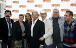 Eemnes 20 oktober 2008
Premiere i love Dries met in de hoofdrollen Dries Roelvink en Rene en Rikkie de Wit. De premiere was bij motel de witte bergen. Grad damen Chiel Montagne en Tom Six met vrouw
Peter Smulders bv