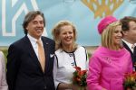Makkum en Franeker30 april 2008
Koninginnedag 2008 met Koningin Beatrix Prins Willem Alexander Friso Constantijn Maurits Floris Pieter Christiaan Pieter v Vollenhoven en de prinsessen Maxima Laurentien Mabel Aimee Anita Margriet en Marilene. Ed Nijpels
Peter Smulders bv