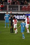 Amsterdam, 30 Januari 2008 Kompetitiewedstrijd AJAX-PSV, eindstand 0-2
Seizoen 2007/2008
Trieste afgang voor Edgar Davids die enkele minuten voor tijd door een harde charge ROOD kreeg van Jan Wegereef