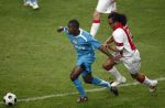 Amsterdam, 30 Januari 2008 Kompetitiewedstrijd AJAX-PSV, eindstand 0-2
Seizoen 2007/2008
Edgar Davids in duel met Edsion Mendez
