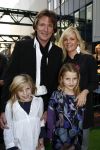 Amsterdam 6 oktober 2008
Premiere film huis Anubis in de theaterfabriek.Eerik de Zwart met vrouw en dochters
Peter Smulders bv