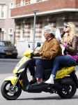 Amsterdam 18 mei 2008
Leco v Zadelhoff viert zijn 40e verjaardag met zijn vrienden in het hilton en ze maken een scooter rally door Amsterdam
Estelle Gullit