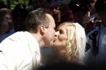 Fijnaart - Willemstad 9 mei 2008
Frans Bauer en Mariska Bauer trouwen. 
Christiaan Frans jr en Jan zijn er natuurlijk bij.
