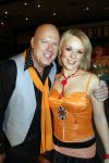 Amsterdam 23 oktober 2007
Nance Coolen en Gerard Joling bij presentatie sterren dansen op het ijs van sbs6  op de jaap eden baan. Gaston Starreveld
