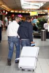Amsterdam 27 augustus 2008
Geert Hoes en Arjen de vriend van Percy arriveren op schiphol nadat ze op Aruba zijn geweest voor de begrafenis van Percy.
Peter Smulders bv
