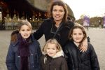 Kaatsheuvel 24 november 2007
Premiere Assepoester in de efteling. Goedele Liekens met kinderen