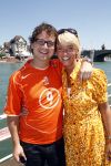 Basel 21 juni 2008
Nederland speelt in de kawrt finale op de ek tegen Rusland. In Basel lopen 150000 supporters van Nederland en maken er een feestje van. Guus Meeuwis met zijn vrouw Valerie