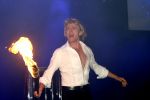Amsterdam 11 december 2008
Openings en VIP avond van de Miljonairsfair in de Rai. Hans Klok tijdens optreden
Peter Smulders bv