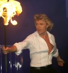 Amsterdam 11 december 2008
Openings en VIP avond van de Miljonairsfair in de Rai. Hans Klok tijdens optreden
Peter Smulders bv