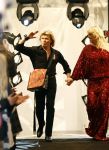 Amsterdam 29 november 2008
Diverse Bekenede Nederlanders BN ers verkopen bij de bijenkorf plastic draagtassen voor het aidsfonds. Mayday met Hans Klok
Peter Smulders bv