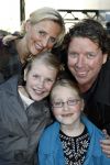 Amsterdam 6 oktober 2008
Premiere film huis Anubis in de theaterfabriek. henk jan Smits met vrouw en kinderen
Peter Smulders bv
