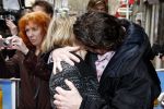 Amsterdam 12 april 2008
Henkjan Smits kussend!!!! met een andere vrouw dan zijn eigen vrouw bij de premiere van Morrison krijgt een zusje.