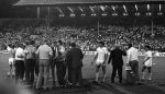 Stuttgart, 25 Mei 1988 PSV-Benfica, eindstand 0-0 Finale EC I ( voorloper van de Champions League ) en winnaar door strafschoppen na verlenging.
Ivan Nielsen Carel v d Brekel Eddy Dubbelboer Hans Dorjee Jacques Ruts
Foto Peter Smulders BV