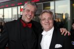 Rotterdam 16 december 2007
premiere Evita in het nieuwe Luxor theater. Jaap Reijnbende met vriend
Peter Smulders bv