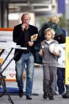 Amsterdam 8 oktober 2008
Jack Spijkerman op zij 60e verjaardag aan het winkelen met zijn zoon Joska.
Peter Smulders bv