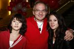 Amsterdam 9 december 2008
Premiere High school musical 3 in pathe arena. Jeroen v Inkel met dochters 
Peter Smulders bv