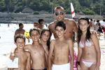 Ibiza 5 juli 2008
John Heitinga met zijn vriendin op vakantie op ibiza.