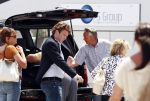 Faro 5 mei 2008
John de Mol jr en zijn vriendin Els met de ouders van John op vliegveld Faro.
John de Mol sr hand in hand met zijn vrouw.
Peter Smulders bv