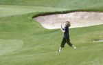Faro 5 mei 2008
Linda de Mol Julian Noah en Jeroen Rietbergen aan het golfen tijdens hun vakantie op vale do lobo.
Peter Smulders bv