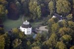 Lage Vuursche 30 augustus 2008
Kasteel Drakensteyn van koningin Beatrix is bijna klaar na de verbouwing.
Foto's gemaakt vanuit luchtballon