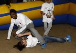 Aaslmeer, 17 December 2008
Kansarme kinderen krijgen een verwendag bij de Beach
Hoofdsponsor Disney & Wall-i, georganiseerd door de Class Company
Kew Jaliens
Foto Peter Smulders BV