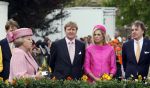 Makkum en Franeker30 april 2008
Koninginnedag 2008 met Koningin Beatrix Prins Willem Alexander Friso Constantijn Maurits Floris Pieter Christiaan Pieter v Vollenhoven en de prinsessen Maxima Laurentien Mabel Aimee Anita Margriet en Marilene.
Peter Smulders bv