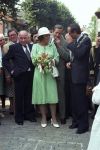 Eersel, 30 April 1977
Prins Beatrix samen met Prins Claus v Amsberg op bezoek bij de gemeente Eersel. Verder op de foto burgemeester Hans v Agt