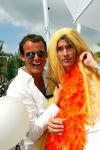 Amsterdam 2 augustus 2003
gay parade door de amsterdamse grachten.
estelle gullit , Christine Kroonenberg en Leco v Zadelhoff
Bart Ettekoven
ellemieke vermolen en yorinde moll